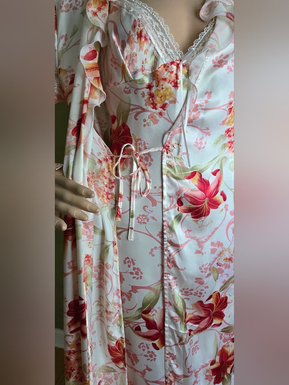 Kim Rogers Intimates Floral Satin Robe & Nightgown Set NWT Size Small